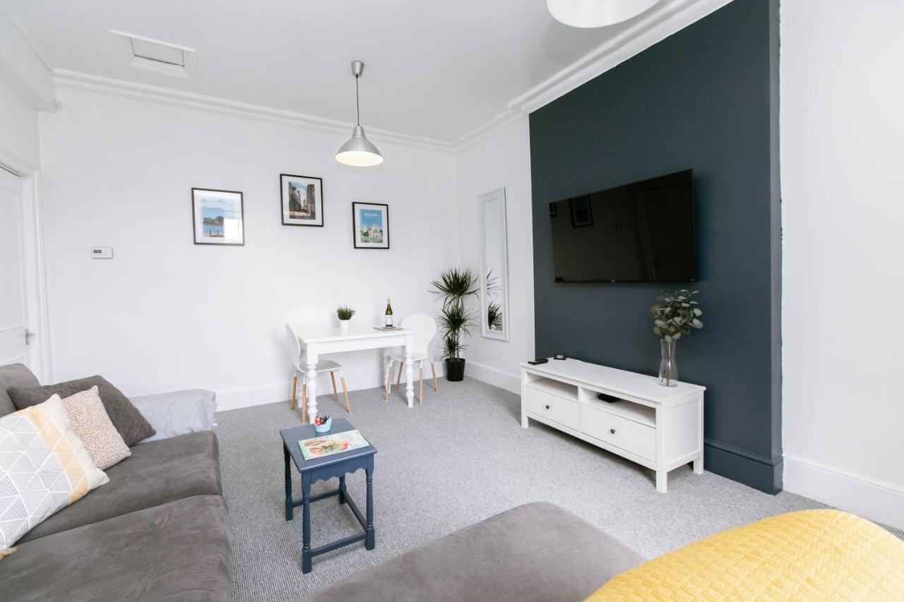 Spacious Apartment, Free Parking, Central Location Near To Uni, Hospital, Town エクセター エクステリア 写真