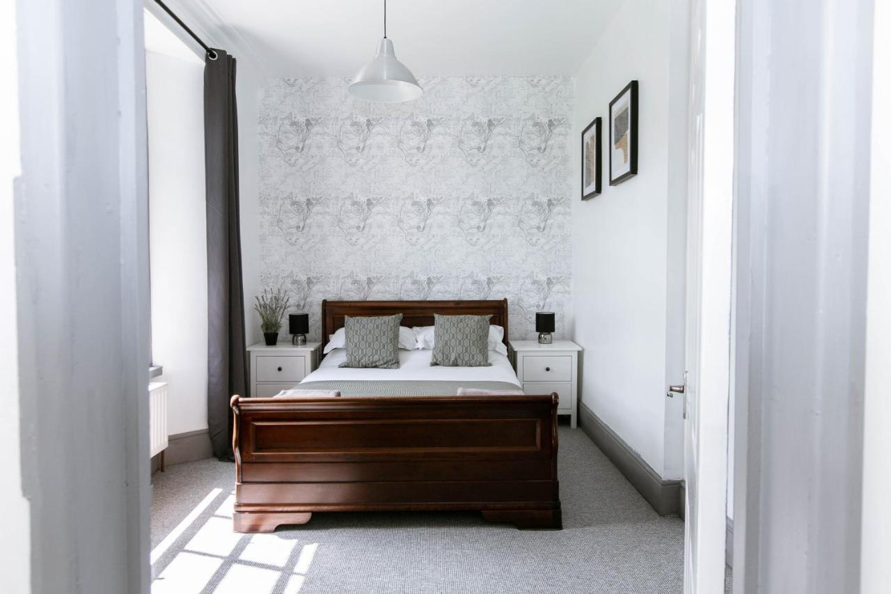 Spacious Apartment, Free Parking, Central Location Near To Uni, Hospital, Town エクセター エクステリア 写真