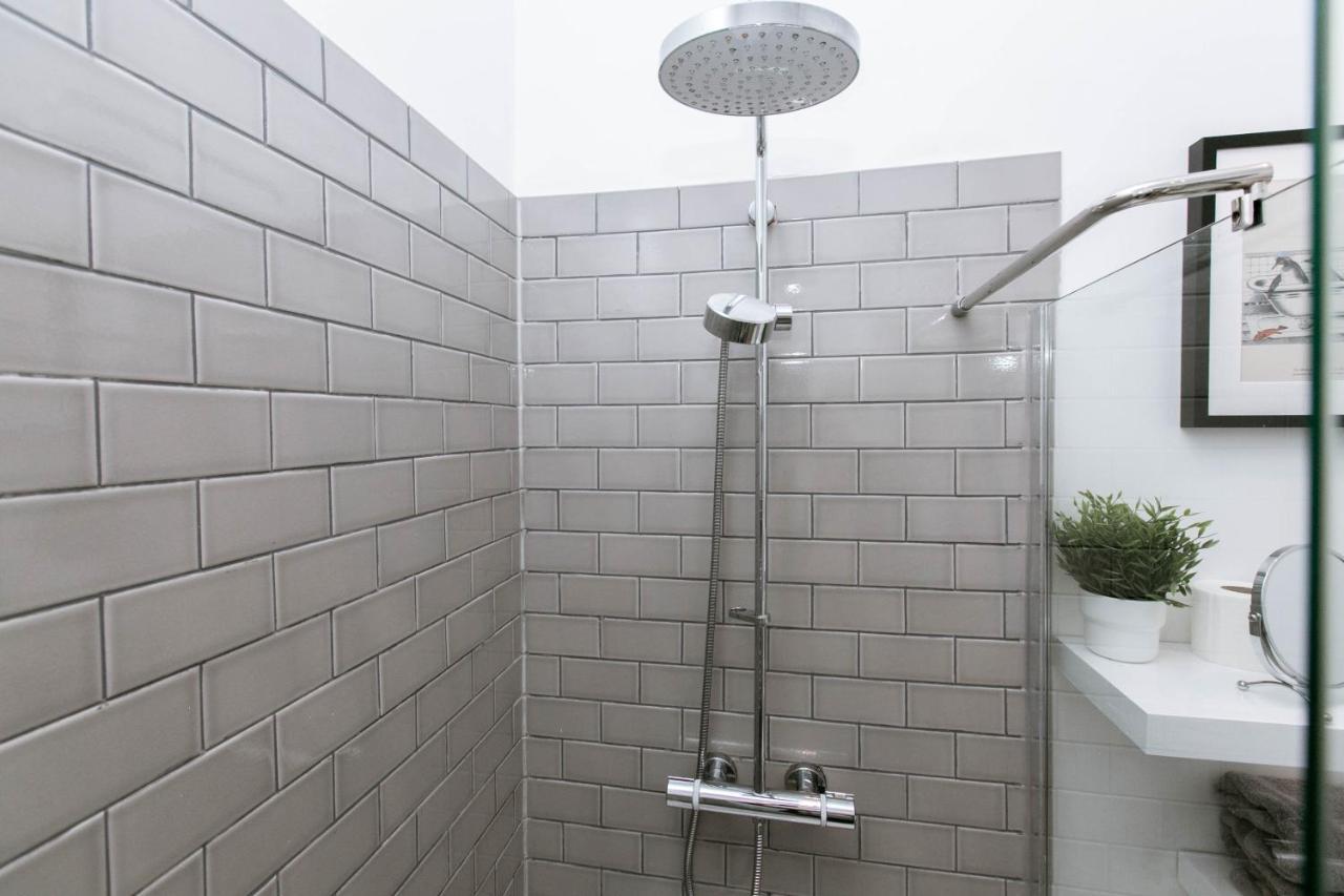Spacious Apartment, Free Parking, Central Location Near To Uni, Hospital, Town エクセター エクステリア 写真
