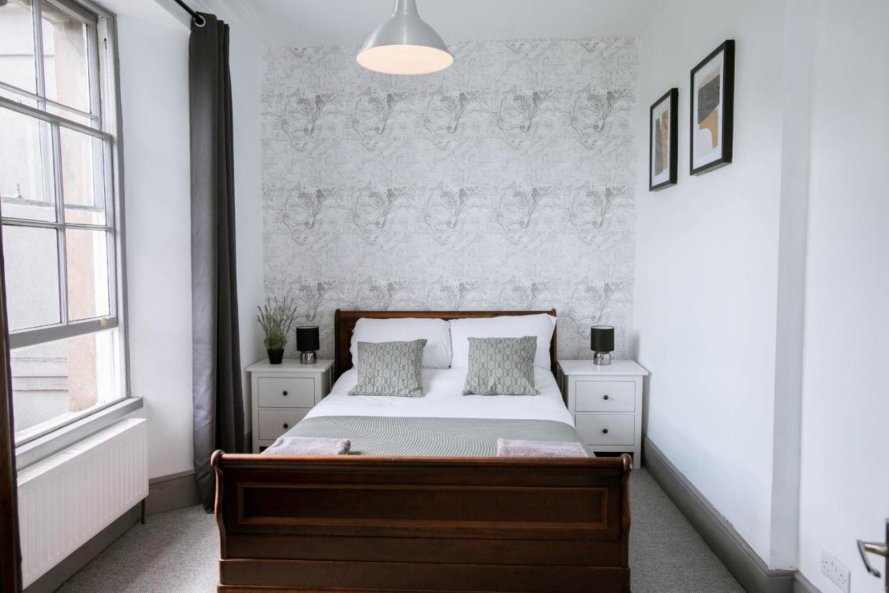 Spacious Apartment, Free Parking, Central Location Near To Uni, Hospital, Town エクセター エクステリア 写真